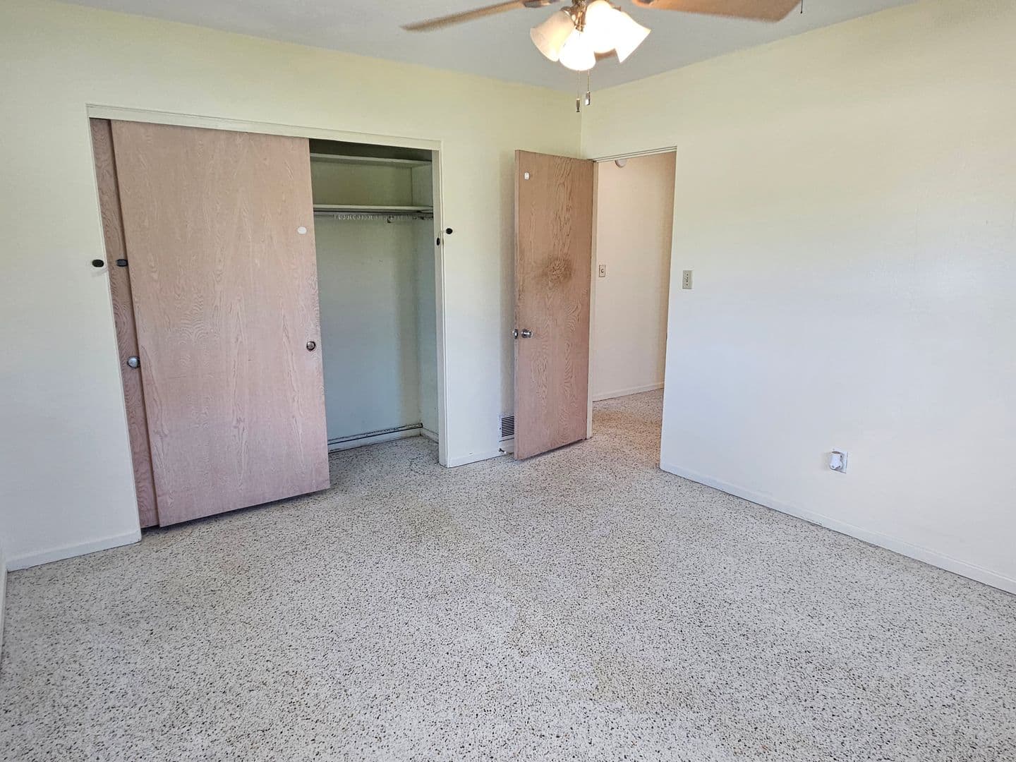 Venice House: 264 Glen Oak Road