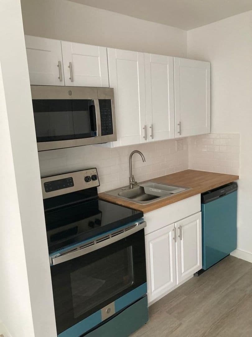 St. Louis Apartment: 3723 Delor Street