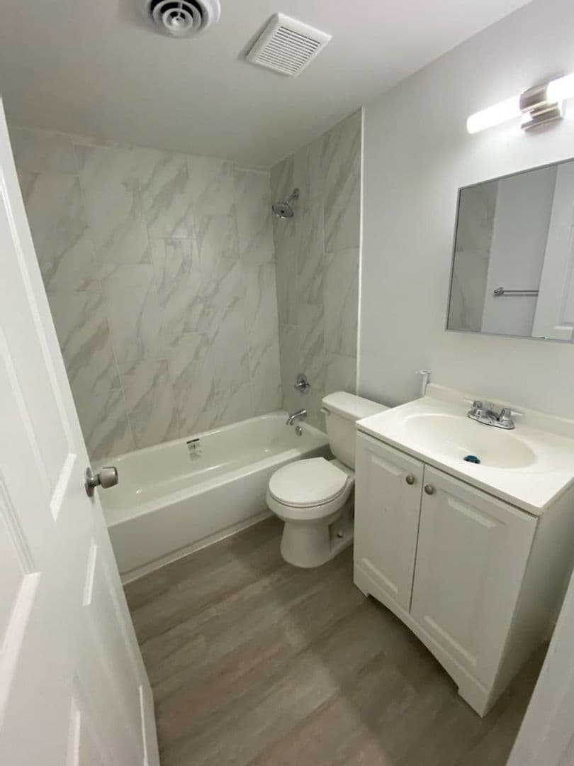 St. Louis Apartment: 3721 Delor Street