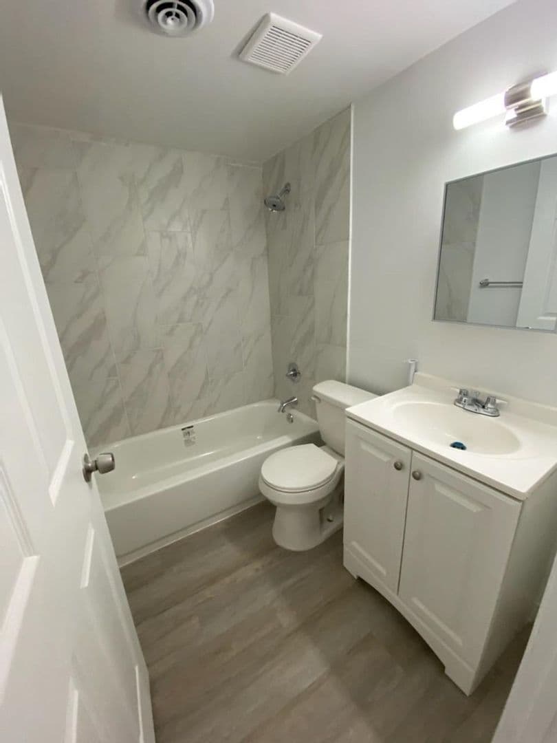 St. Louis Apartment: 3711 Delor Street