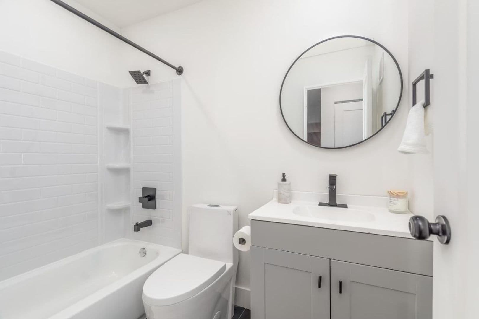 Saint Louis Apartment: 7009 Weil Ave