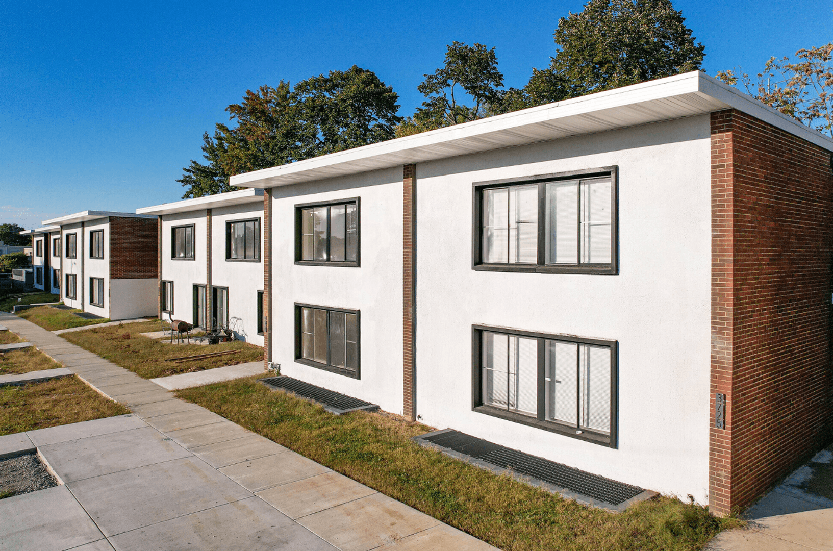 St. Louis Apartment: 3657 Delor Street