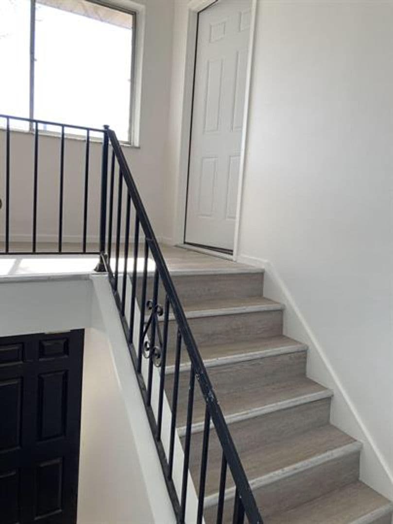 St. Louis Apartment: 819 Gustav Avenue