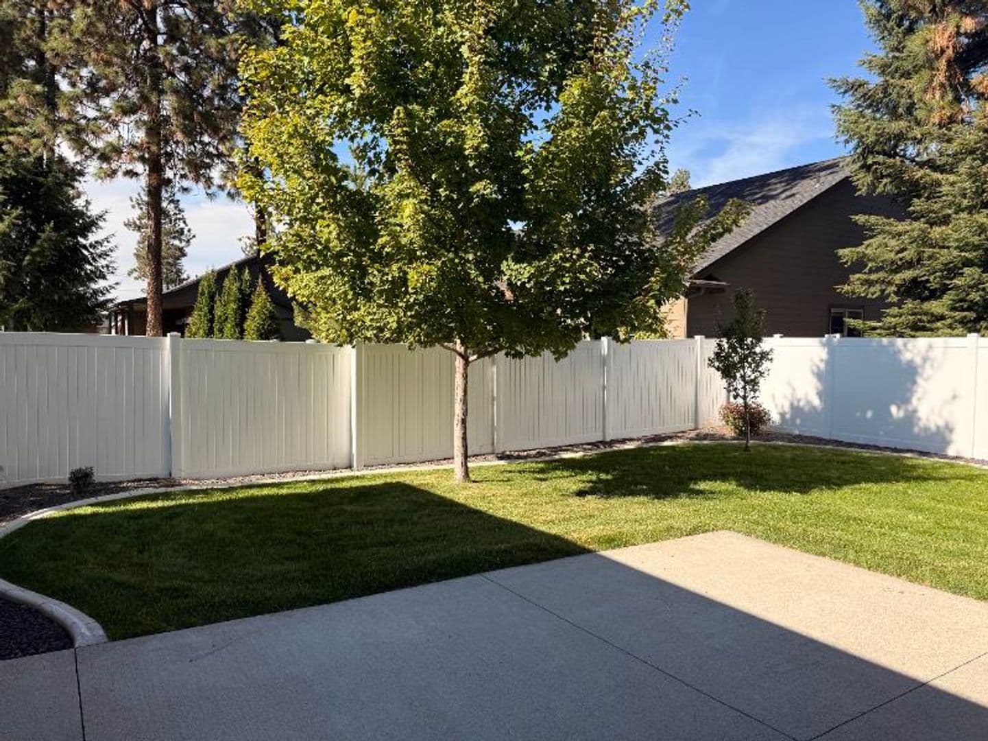 CDA House: 1485 W Chestnut Way