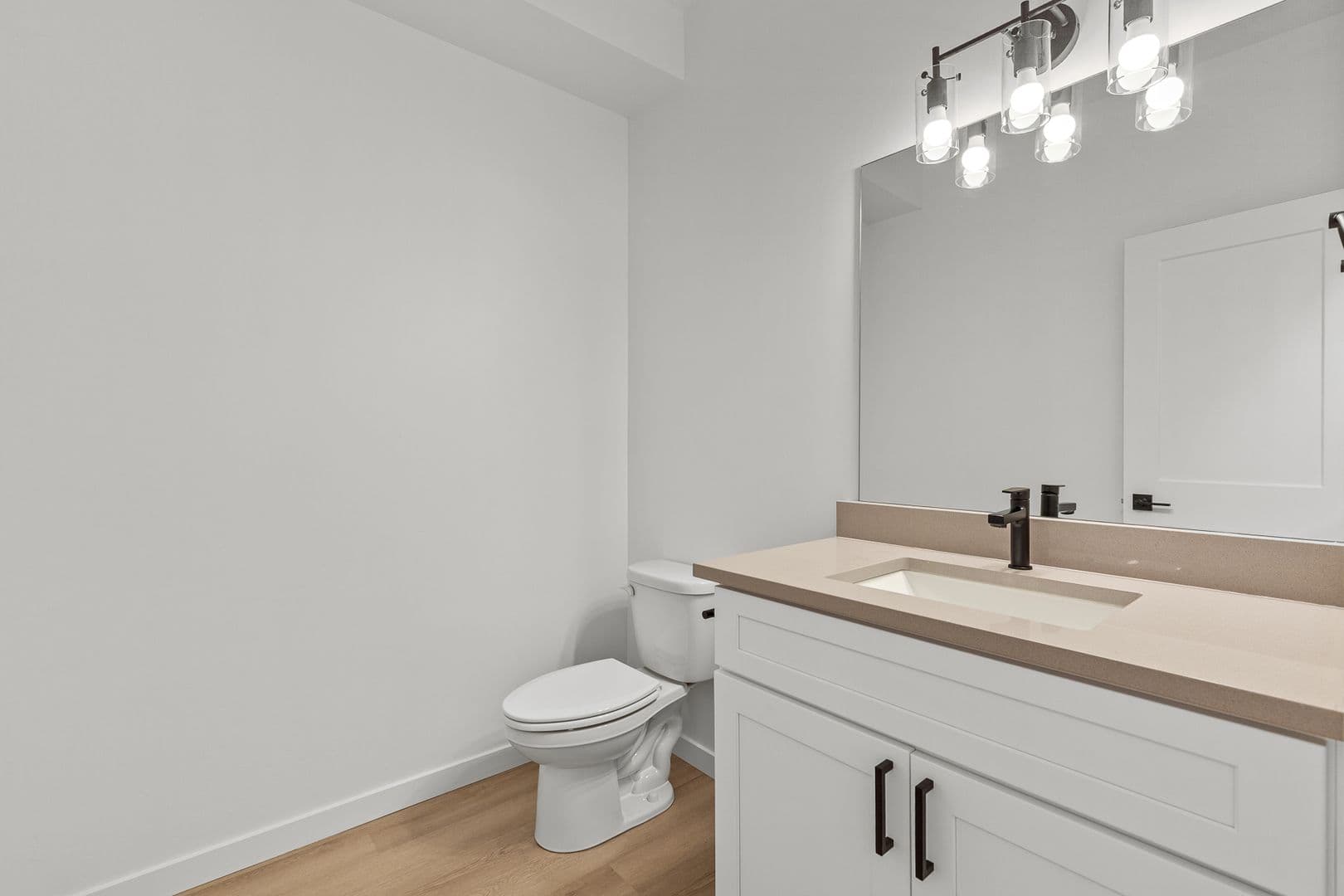 Post Falls Apartment: 1309 Mullan Ave.