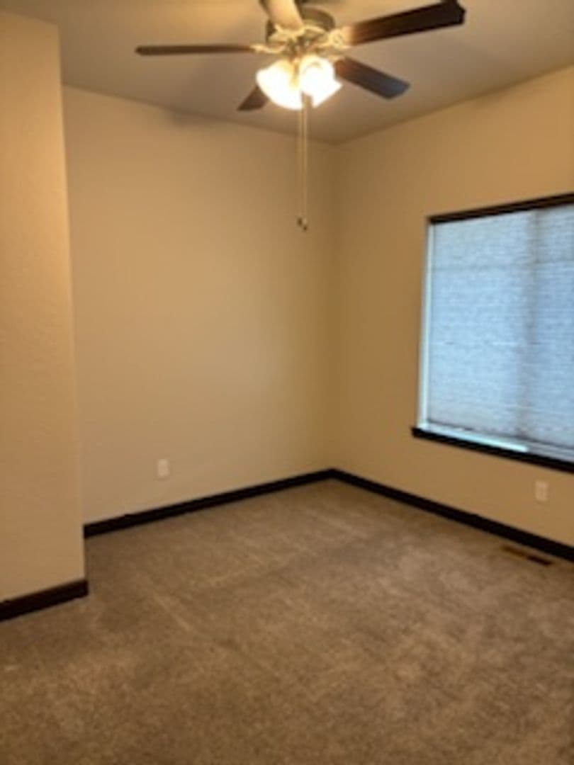 CDA House: 1485 W Chestnut Way