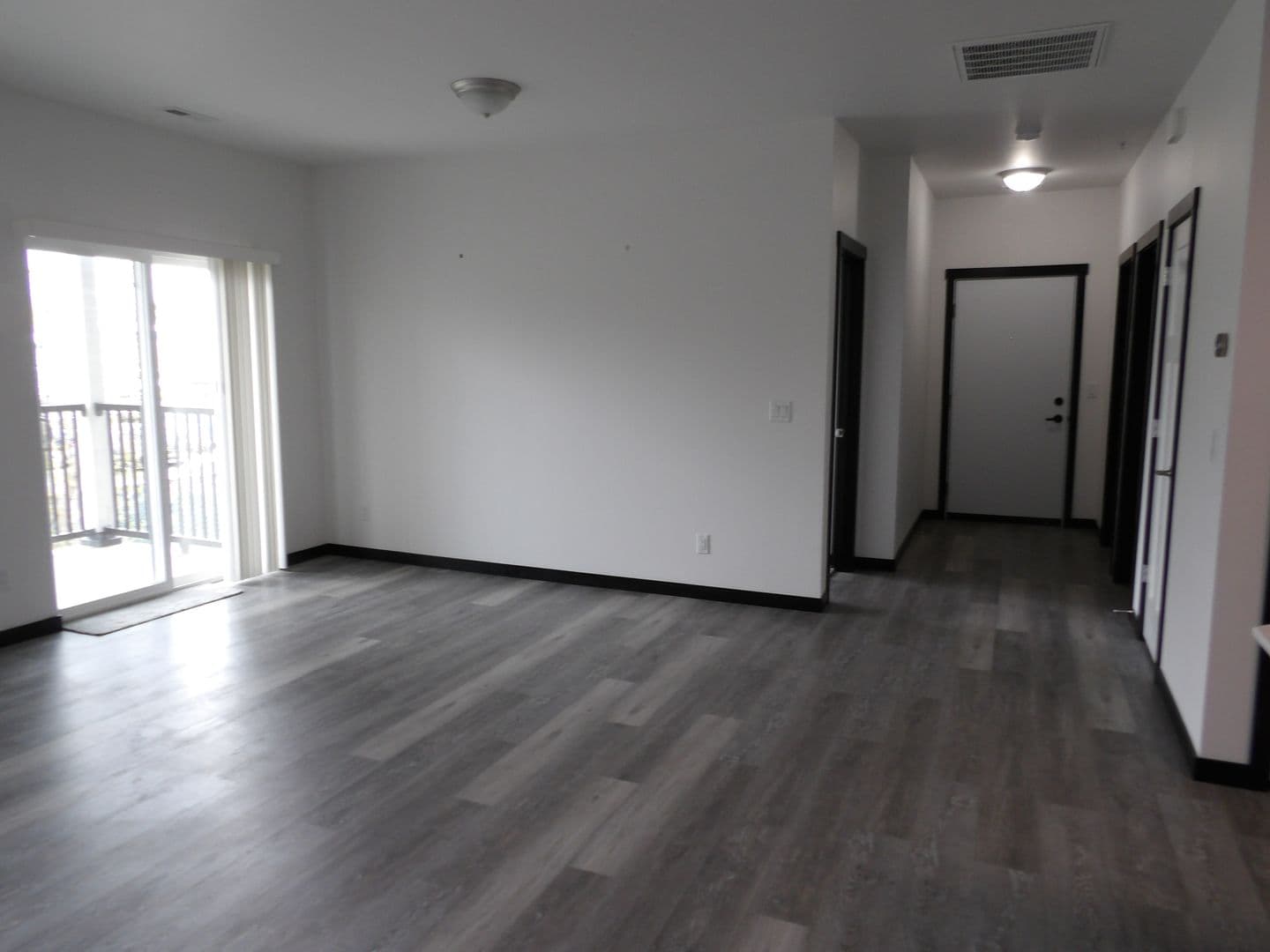 Hayden Apartment: 98 E Hayden Ave.