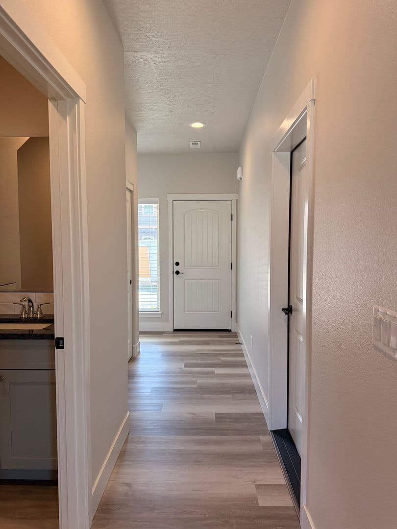 Post Falls House: 763 N. Creative Way