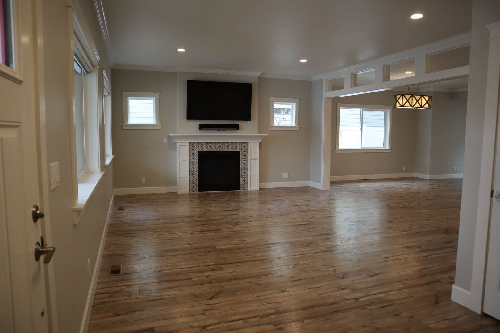 CDA House: 818 E Lakeside Ave