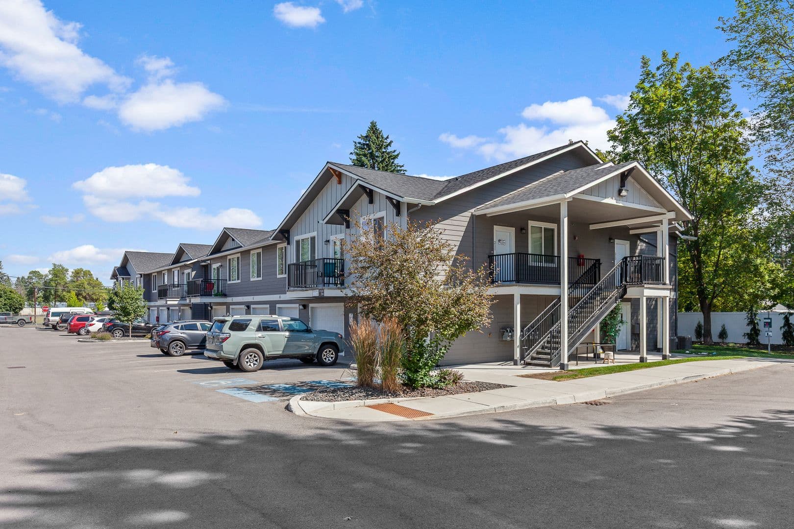 Hayden Apartment: 98 E Hayden Ave.