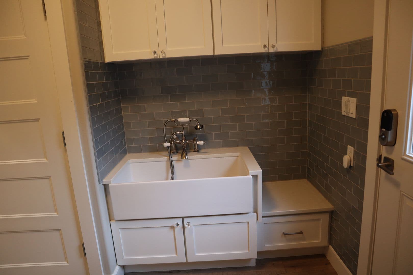 CDA House: 818 E Lakeside Ave