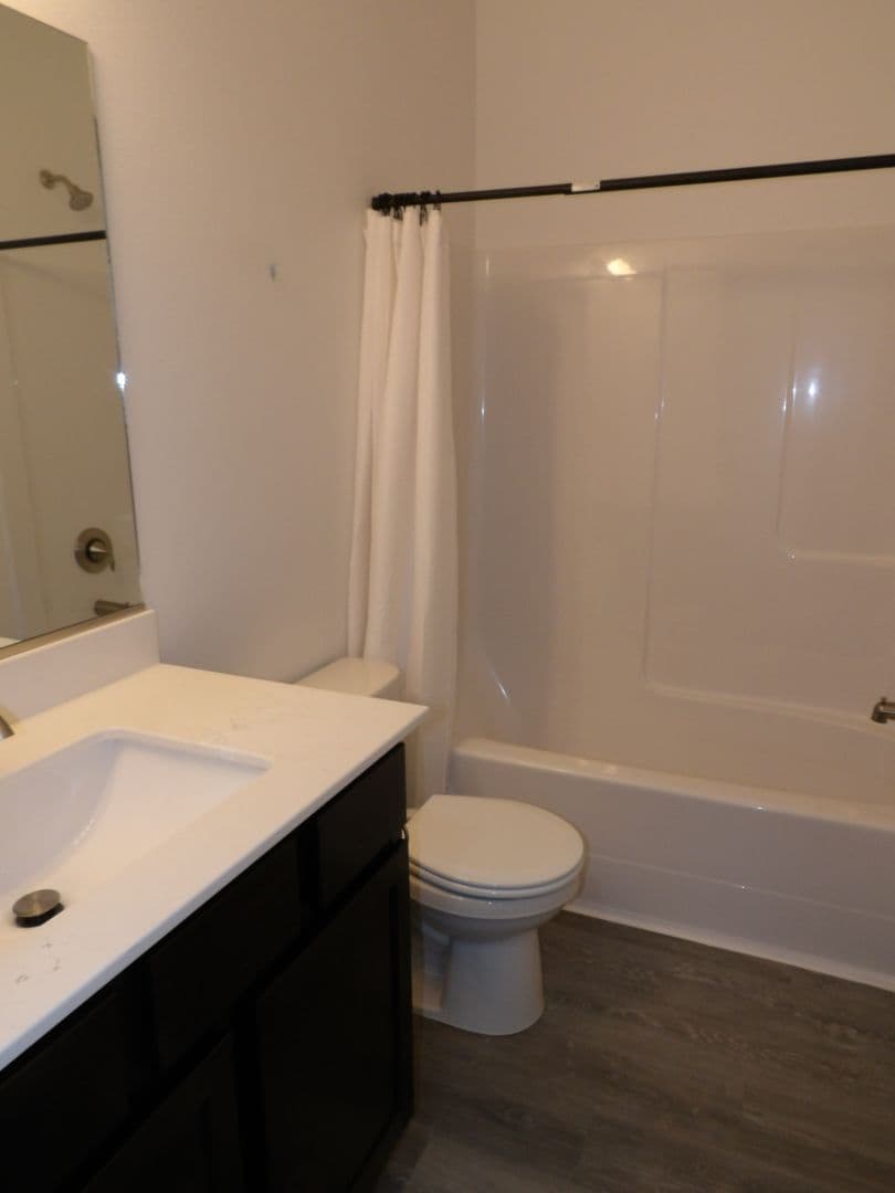 Hayden Apartment: 98 E Hayden Ave.