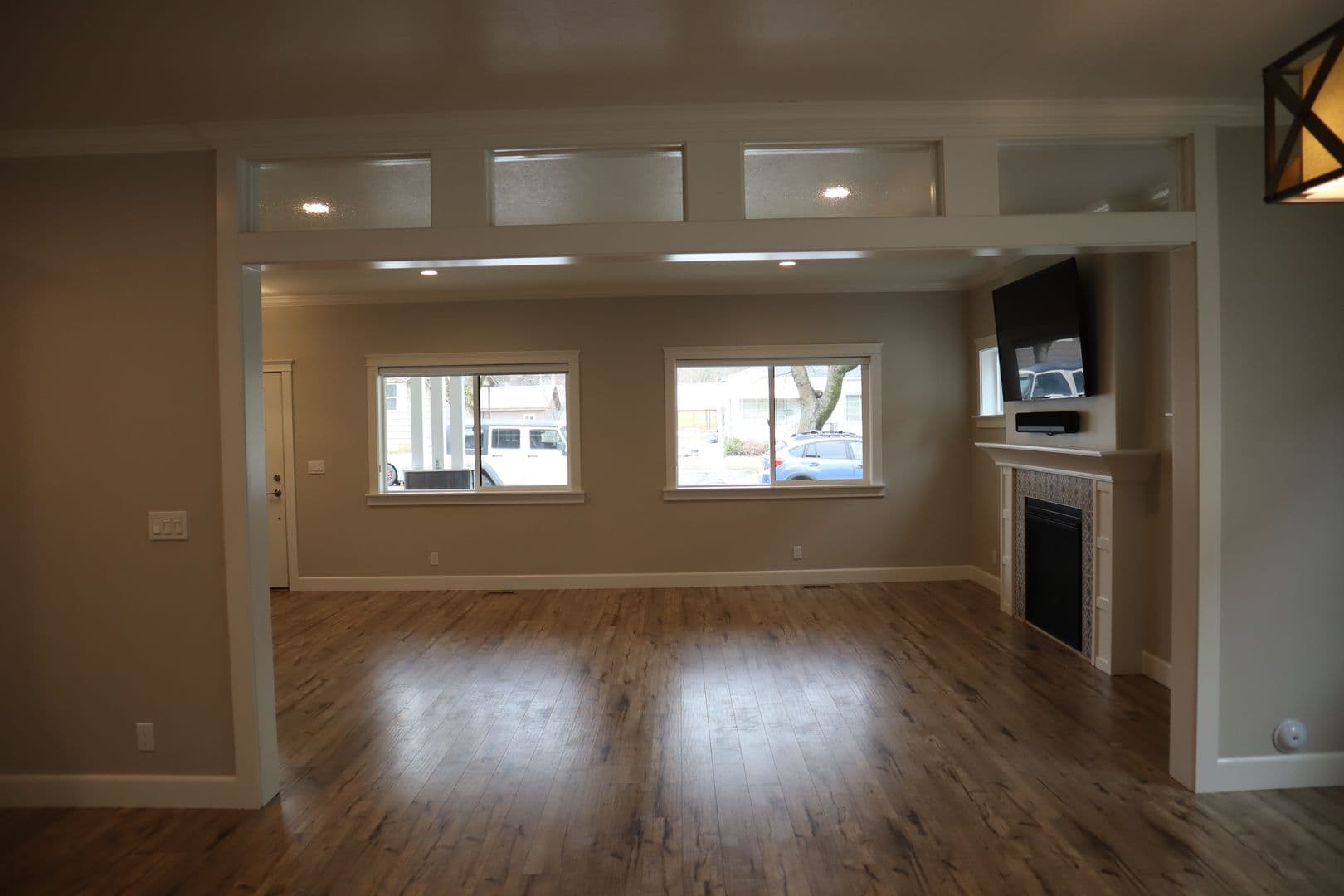 CDA House: 818 E Lakeside Ave