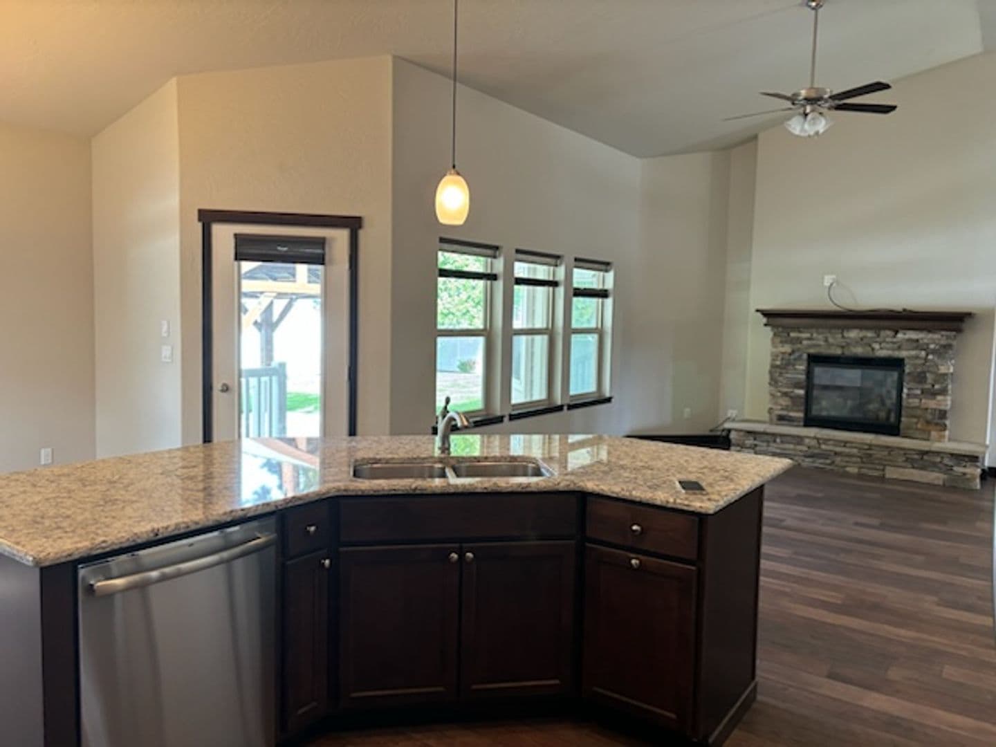 CDA House: 1485 W Chestnut Way