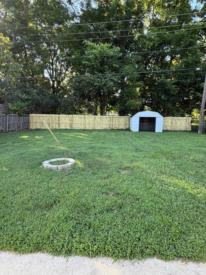 Lexington House: 2120 Sage Road