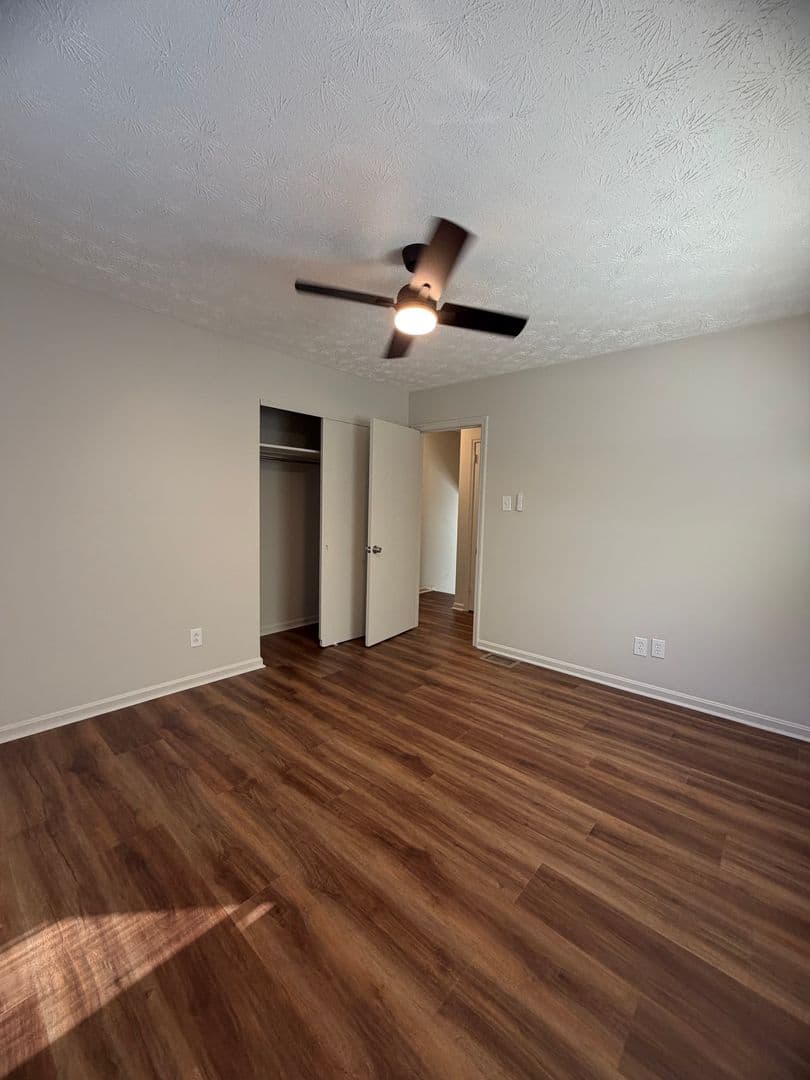 Lexington House: 2120 Sage Road