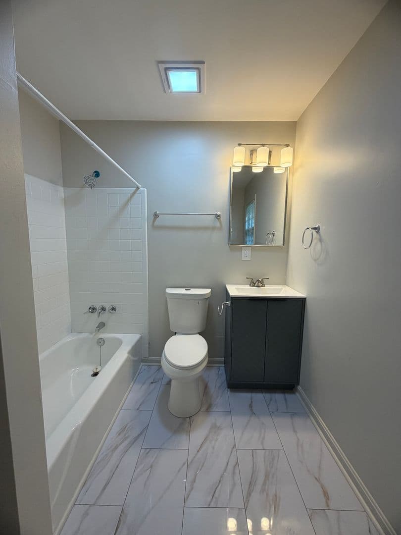 Lexington House: 2120 Sage Road