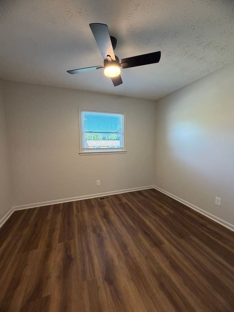 Lexington House: 2120 Sage Road