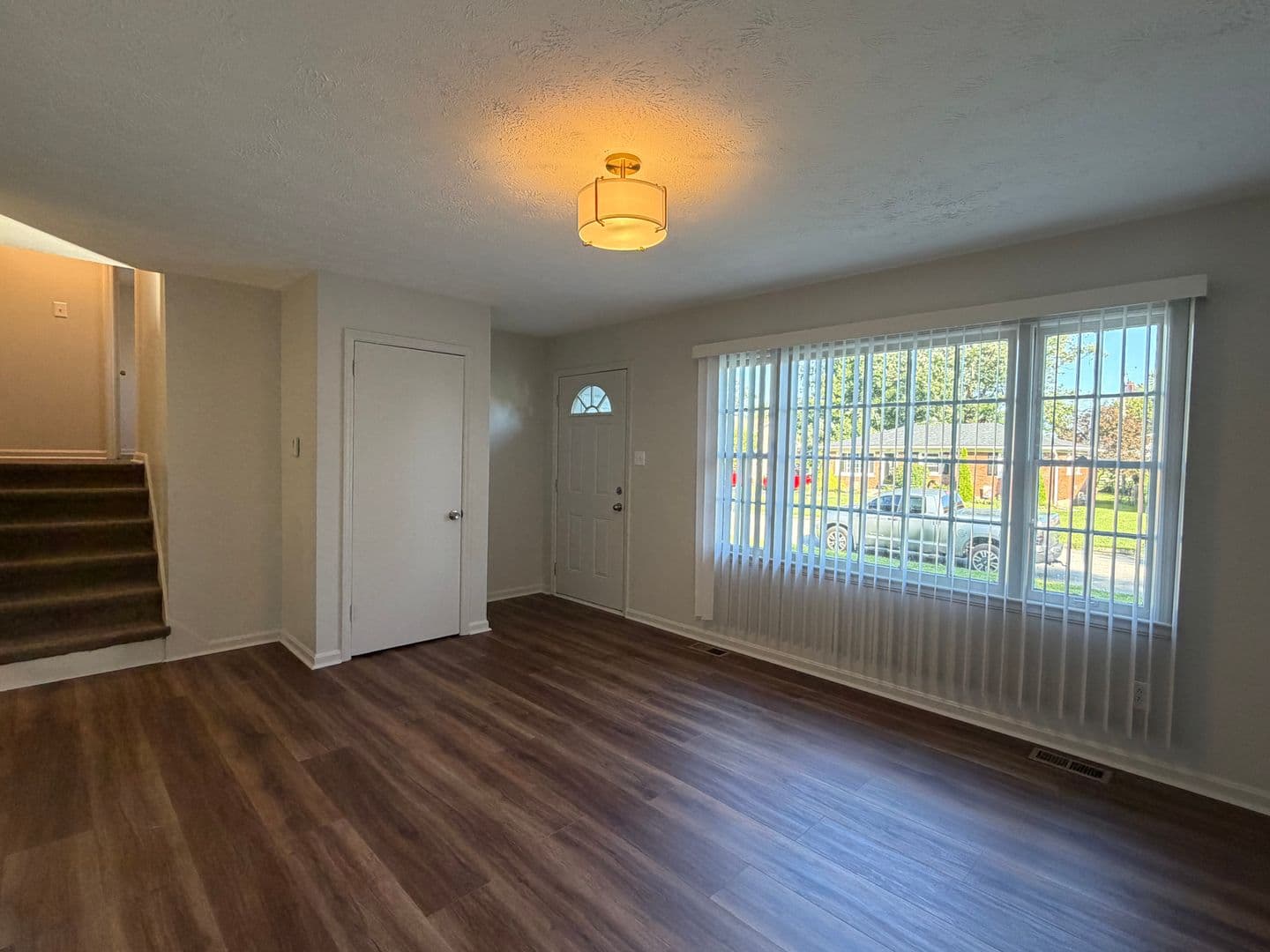Lexington House: 2120 Sage Road