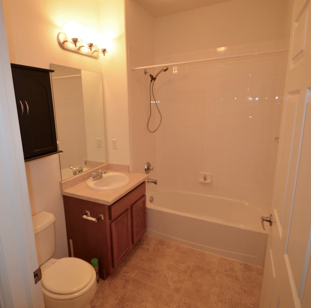 Englewood Condo: 15700 E Jamison Dr #4-101