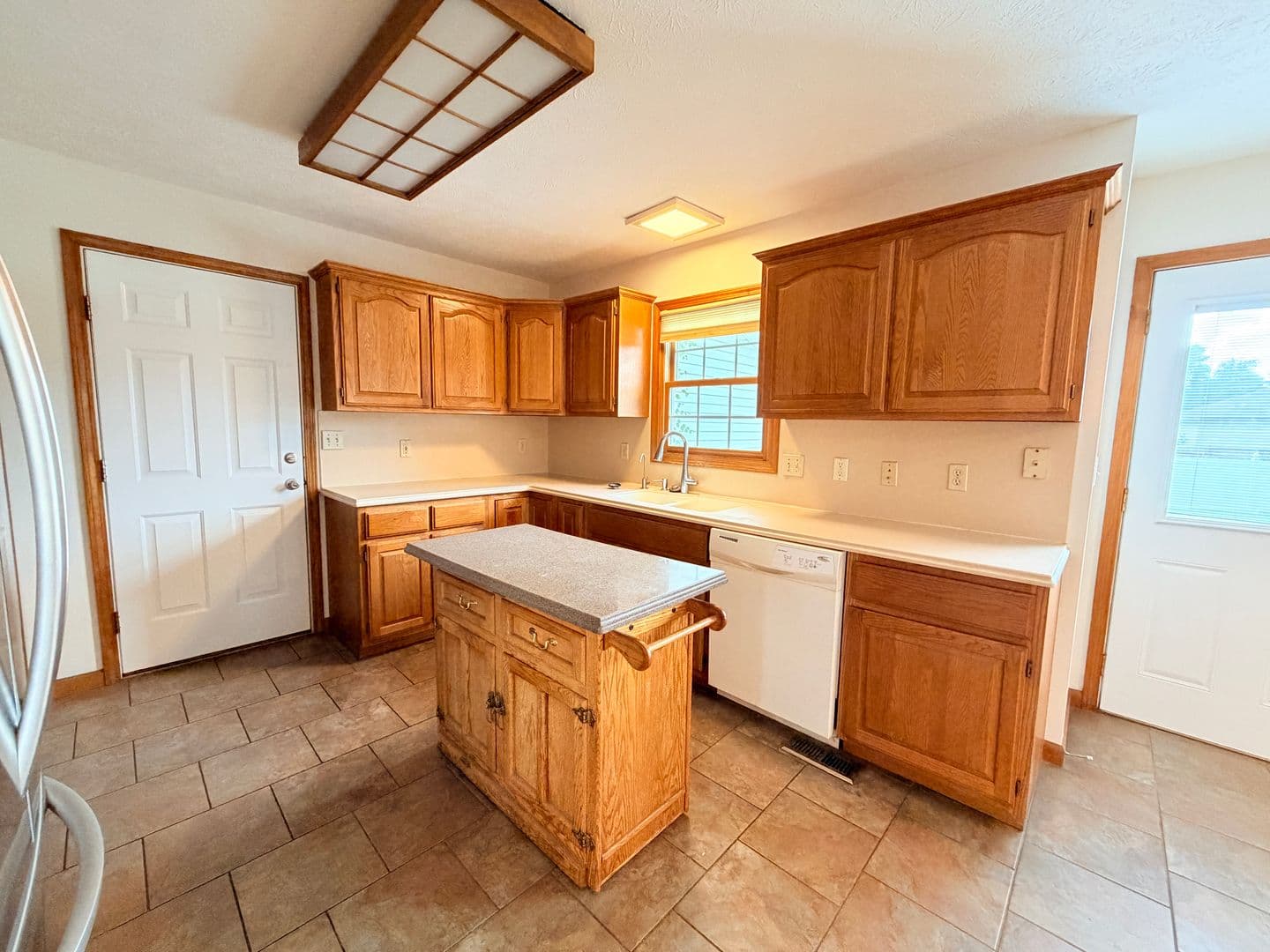 Columbus House: 2047 Parkside Dr.