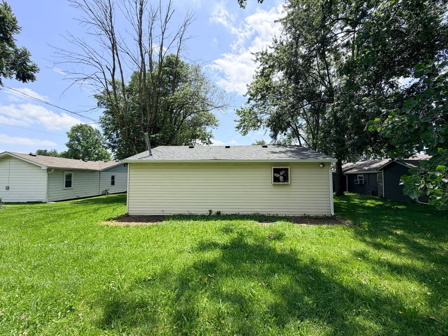 Greenfield House: 1020 E. Seventh St.