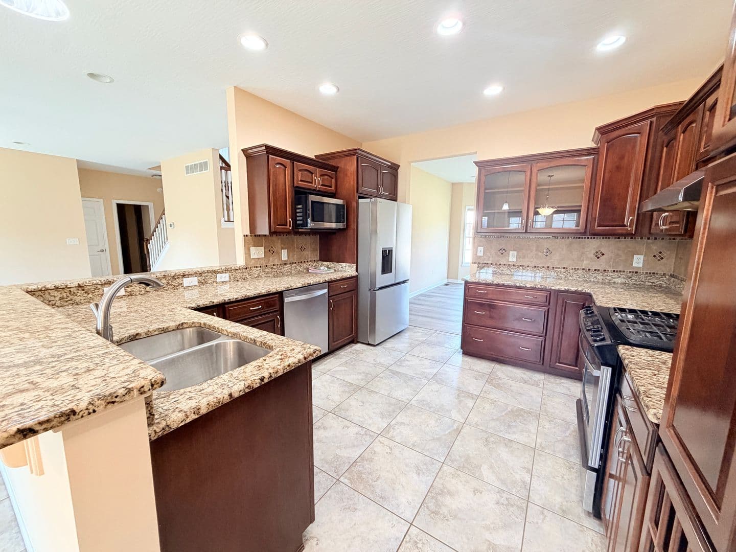 Columbus House: 2073 Pawnee Trl