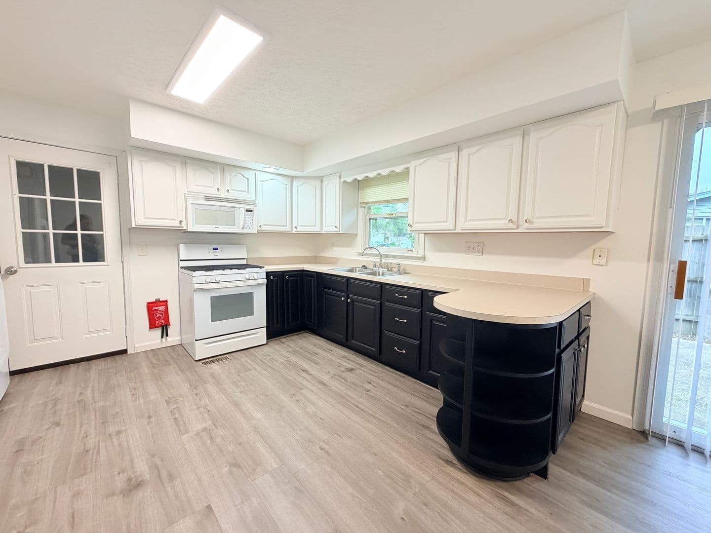 Columbus House: 2262 W. Northgate Dr.
