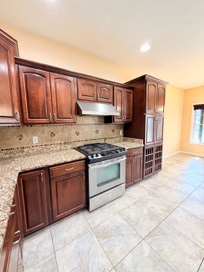Columbus House: 2073 Pawnee Trl