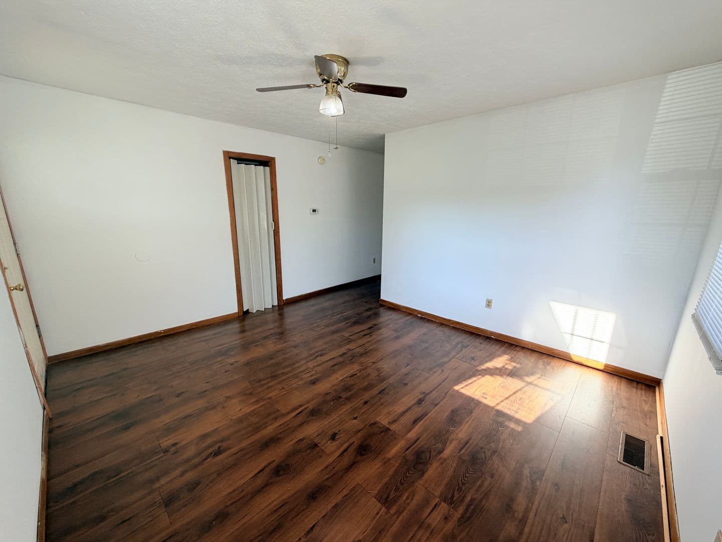 Greenfield House: 550 Wood St.