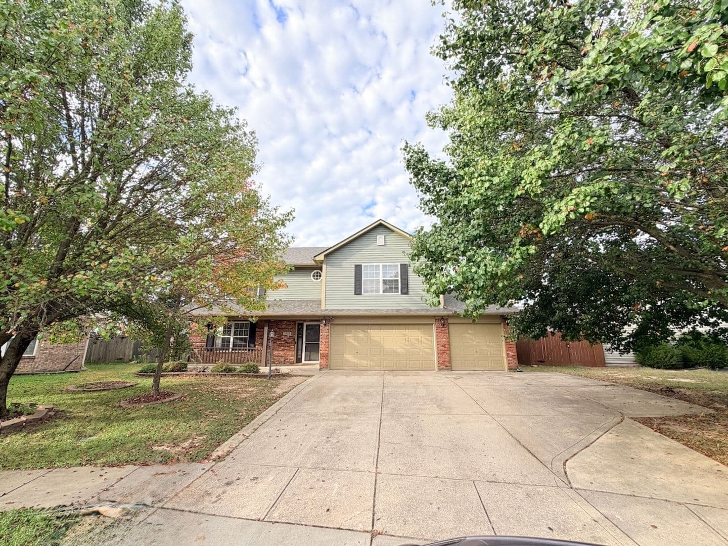 Indianapolis House: 5456 Twin Bridge Circle