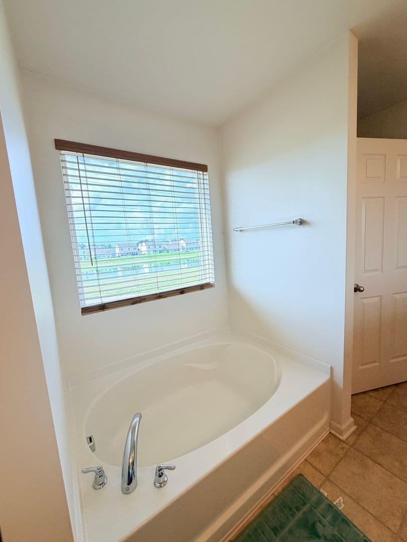 Columbus House: 2513 Shadow Bend Dr.
