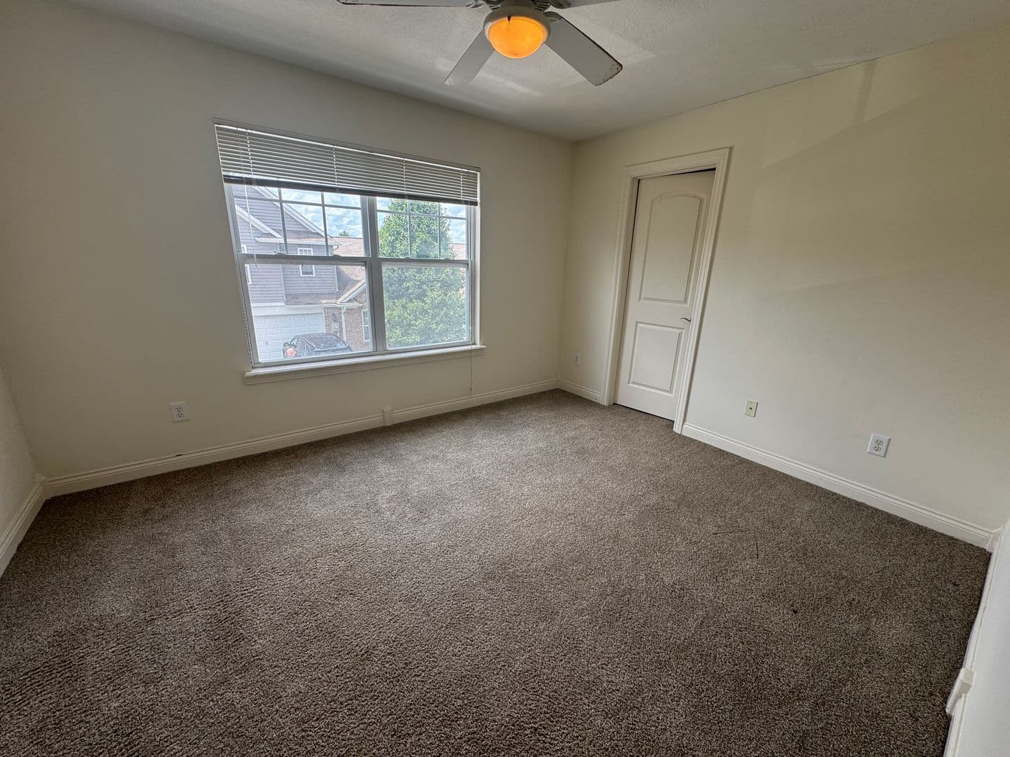 Whiteland House: 581 Beehler Dr.