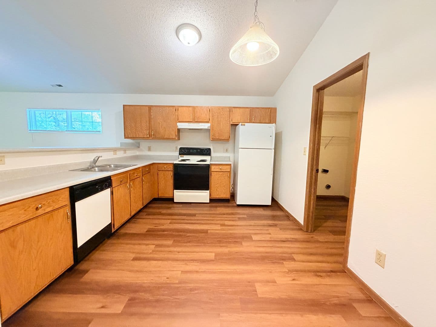 Indianapolis House: 4516 Riverbrook Ln