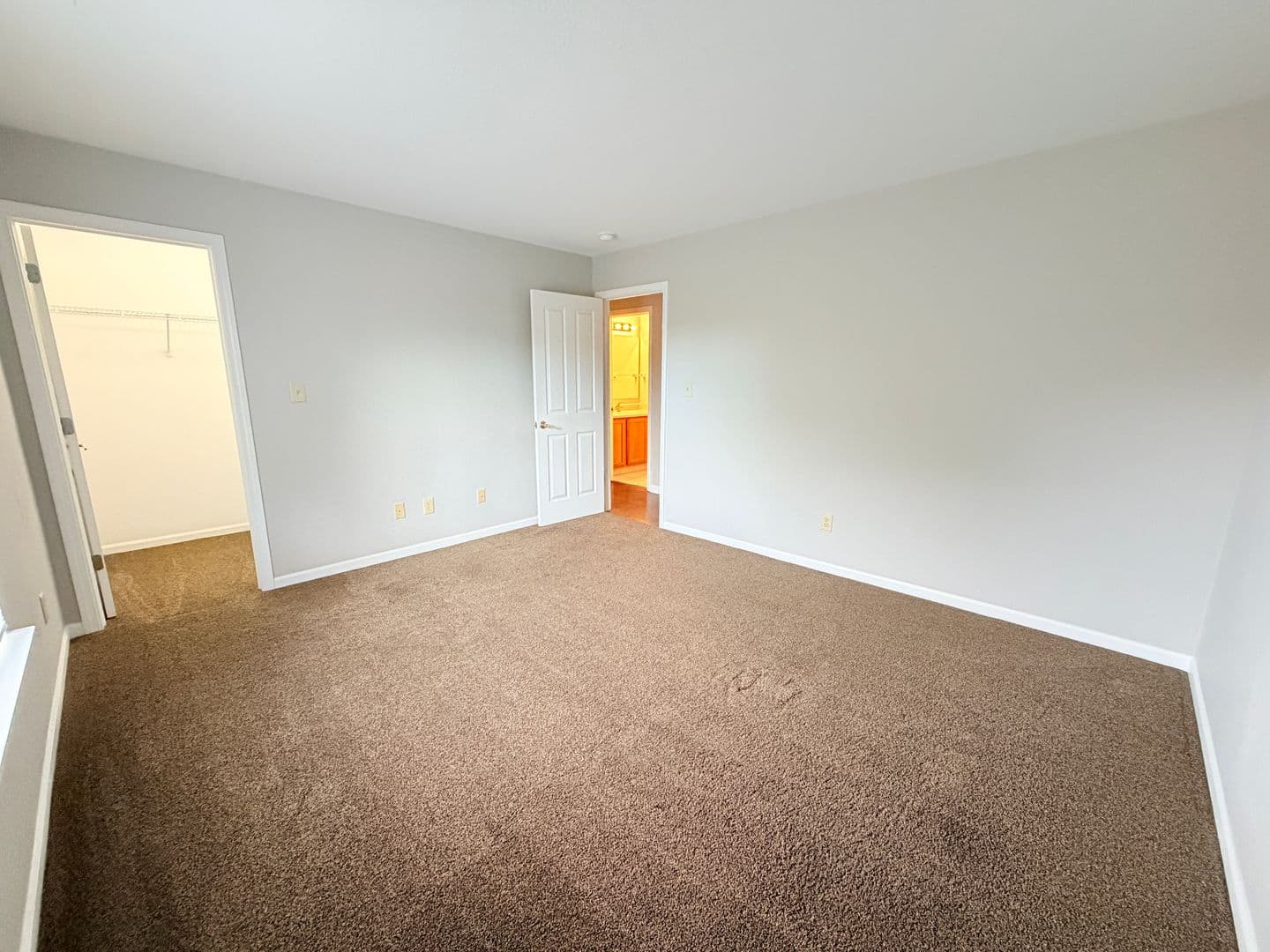 Indianapolis House: 5456 Twin Bridge Circle