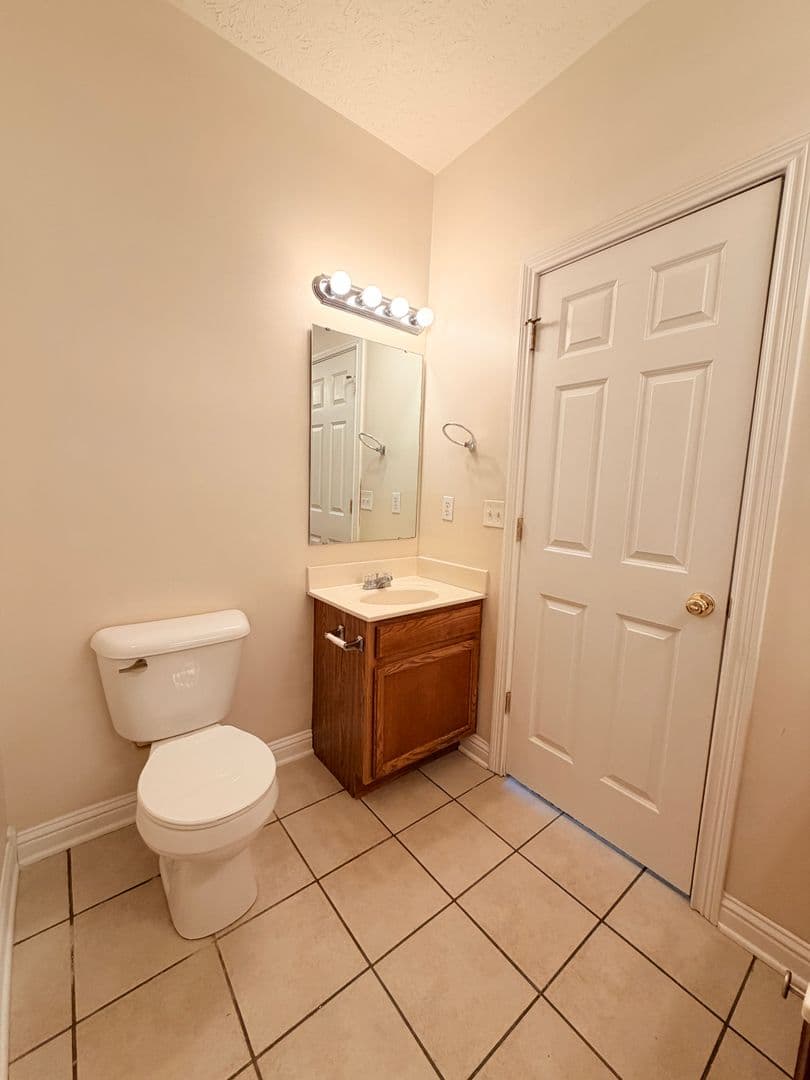 Greenwood House: 1471 Autumn Oak St
