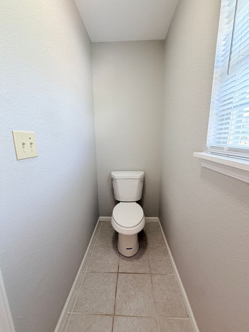 Indianapolis House: 5456 Twin Bridge Circle