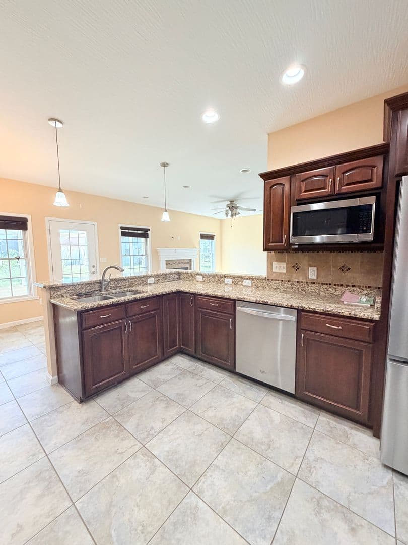 Columbus House: 2073 Pawnee Trl