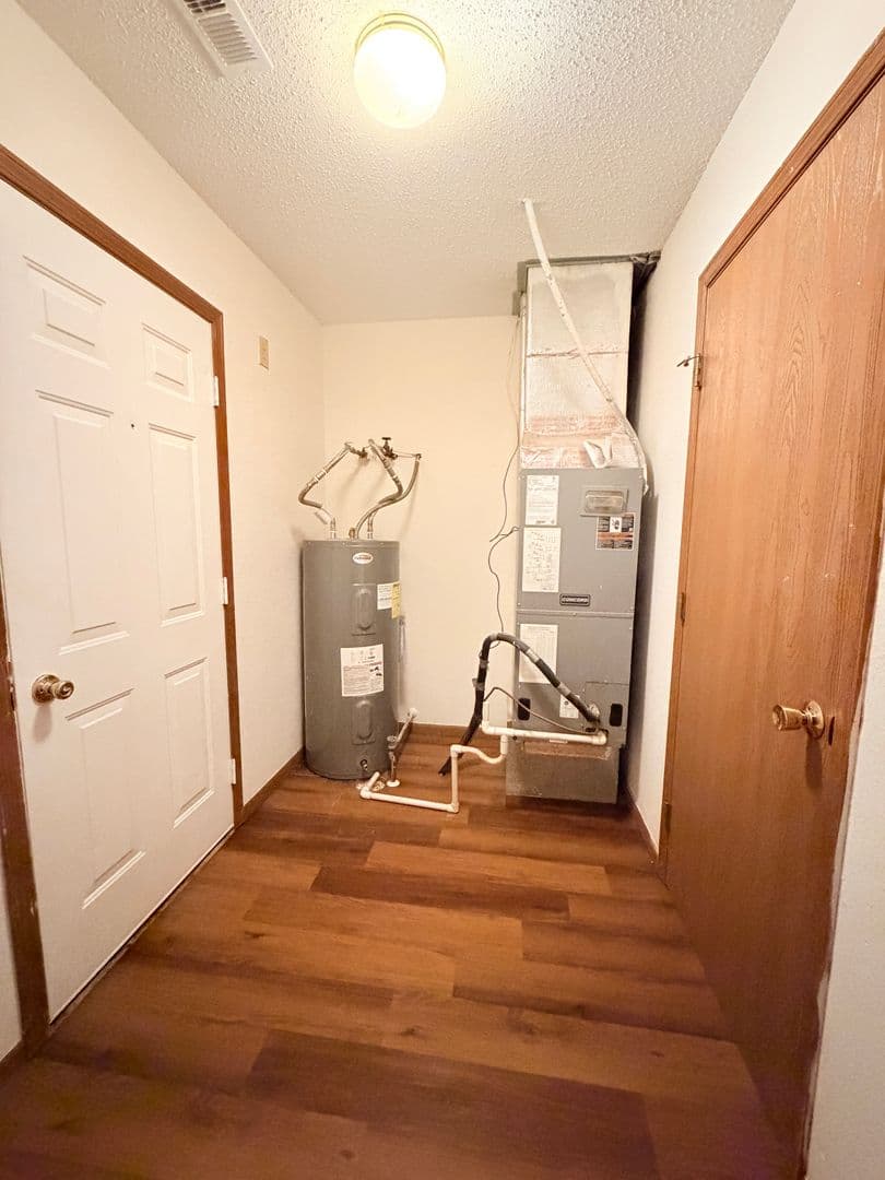 Indianapolis House: 4516 Riverbrook Ln