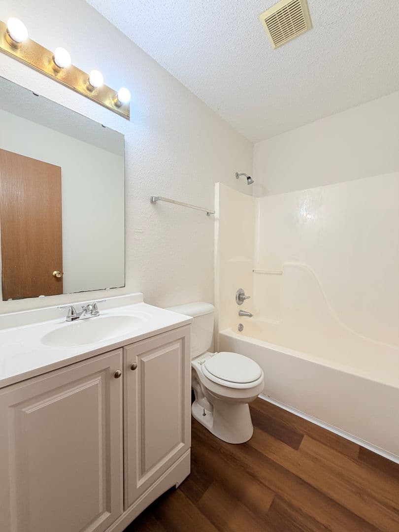 Indianapolis House: 4516 Riverbrook Ln
