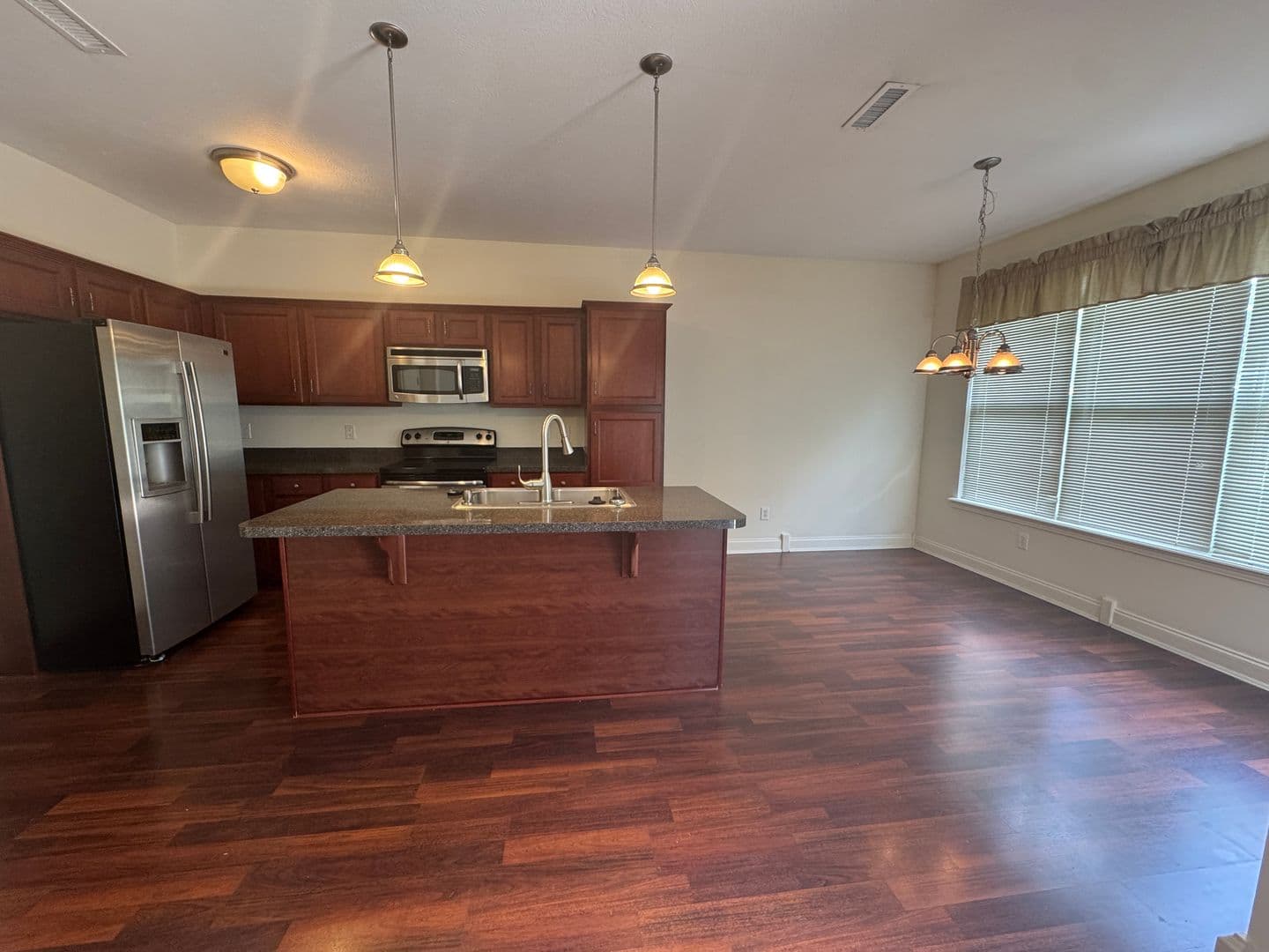Whiteland House: 581 Beehler Dr.