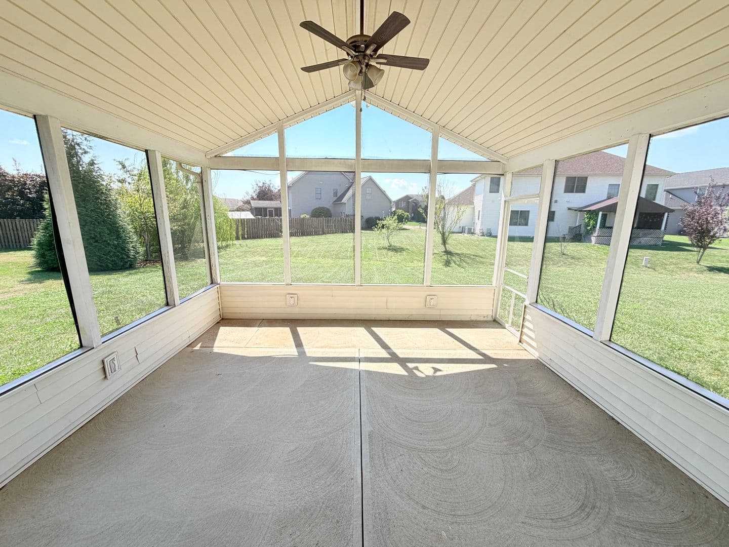 Columbus House: 2073 Pawnee Trl