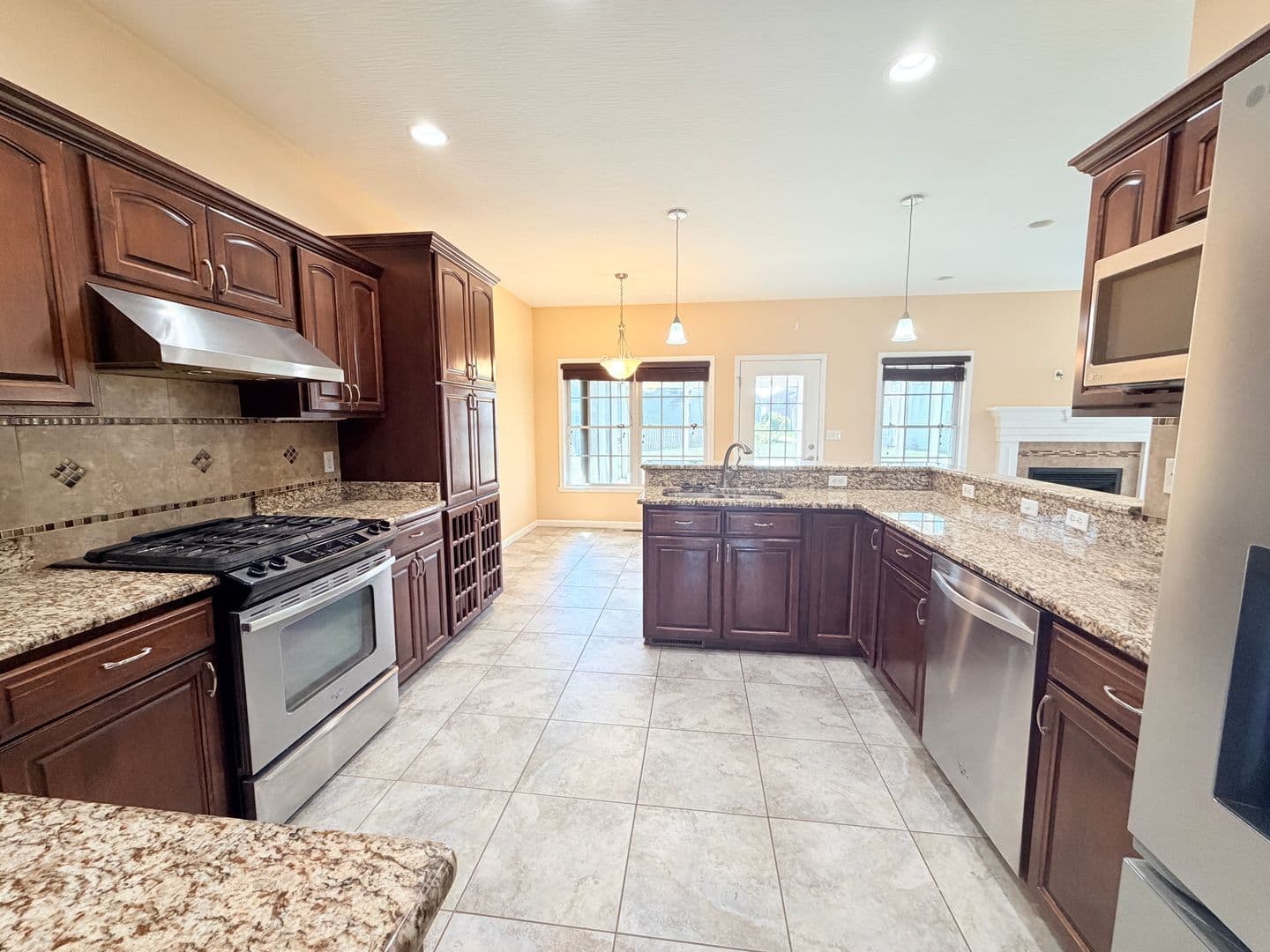 Columbus House: 2073 Pawnee Trl