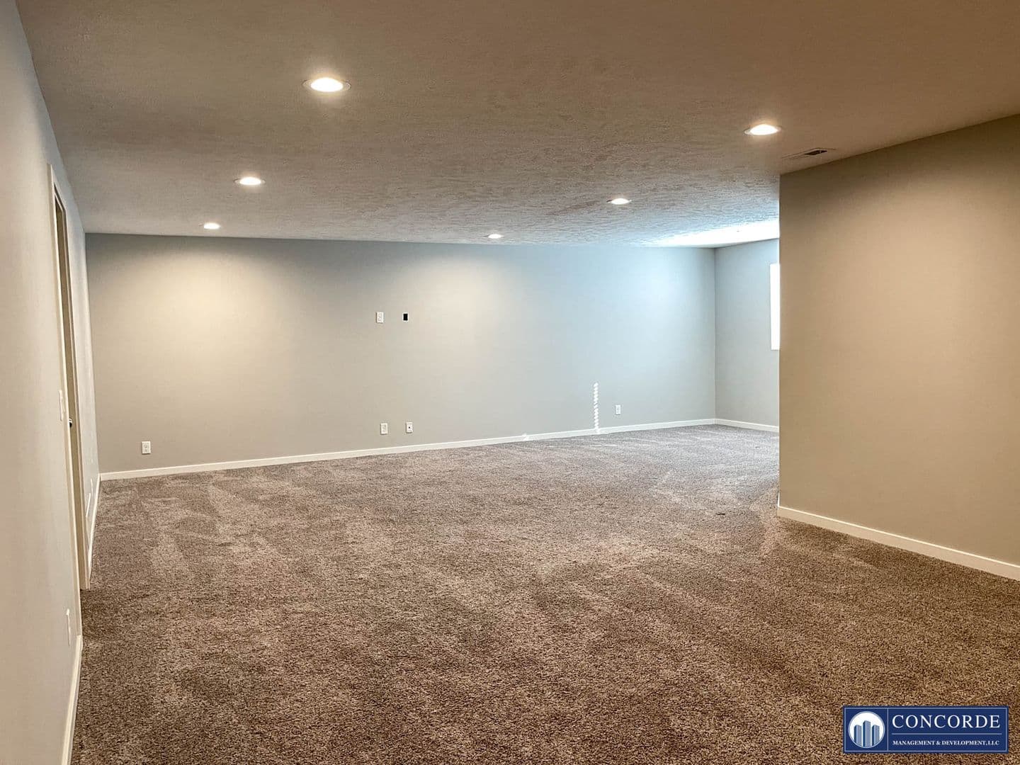 Lincoln Apartment: Yankee Woods Drive/S 78th St/Hacienda Drive