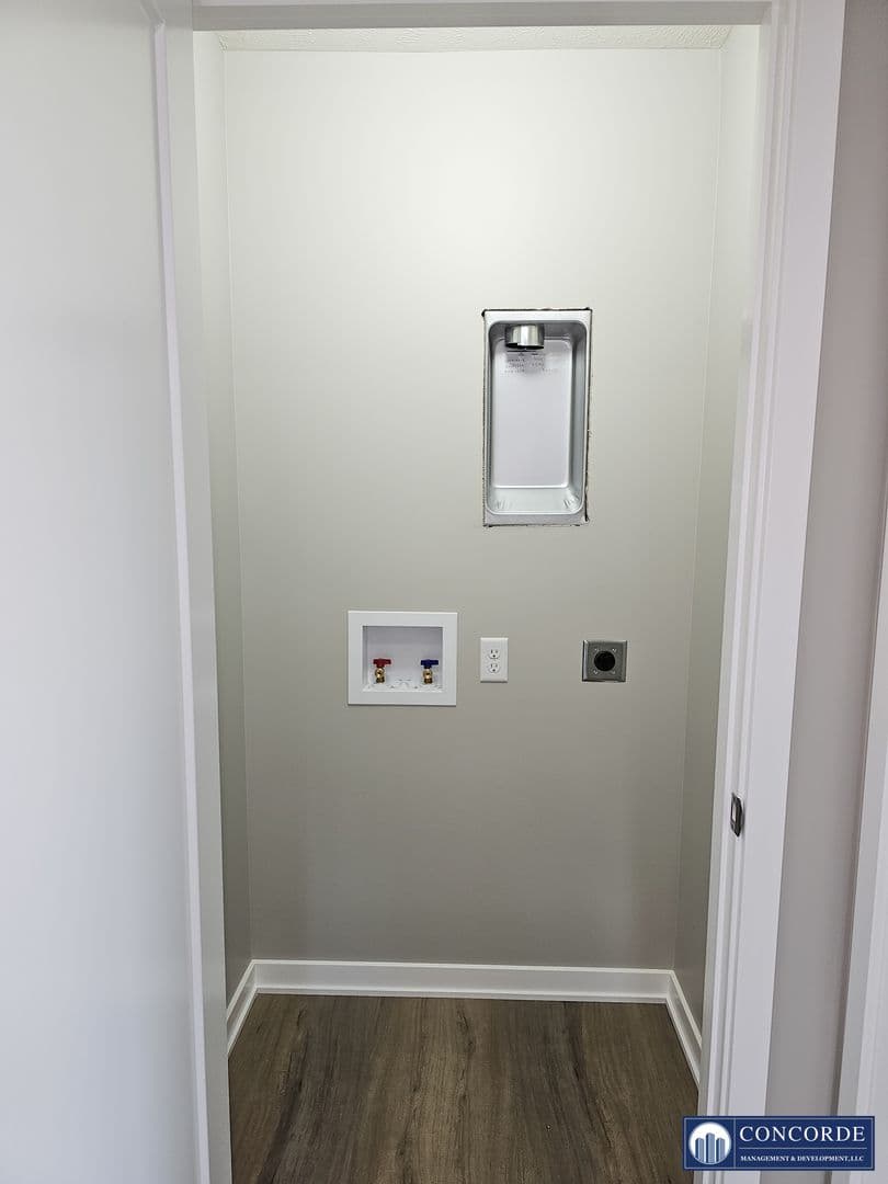 Lincoln Apartment: 9427 Duckhorn Dr