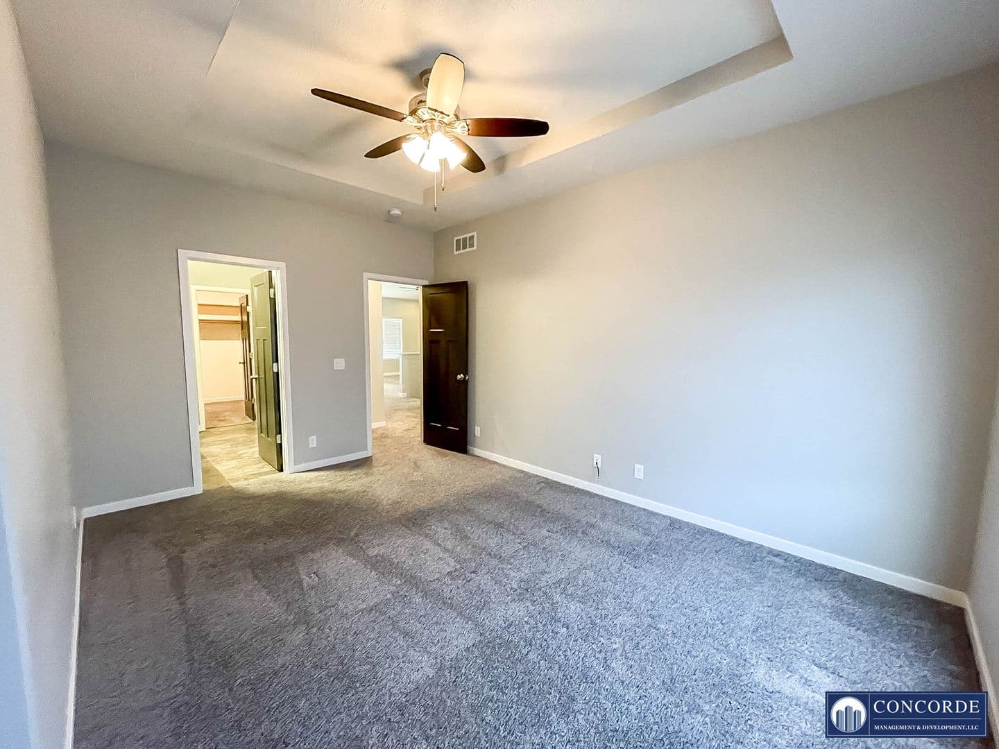 Lincoln Apartment: Yankee Woods Drive/S 78th St/Hacienda Drive