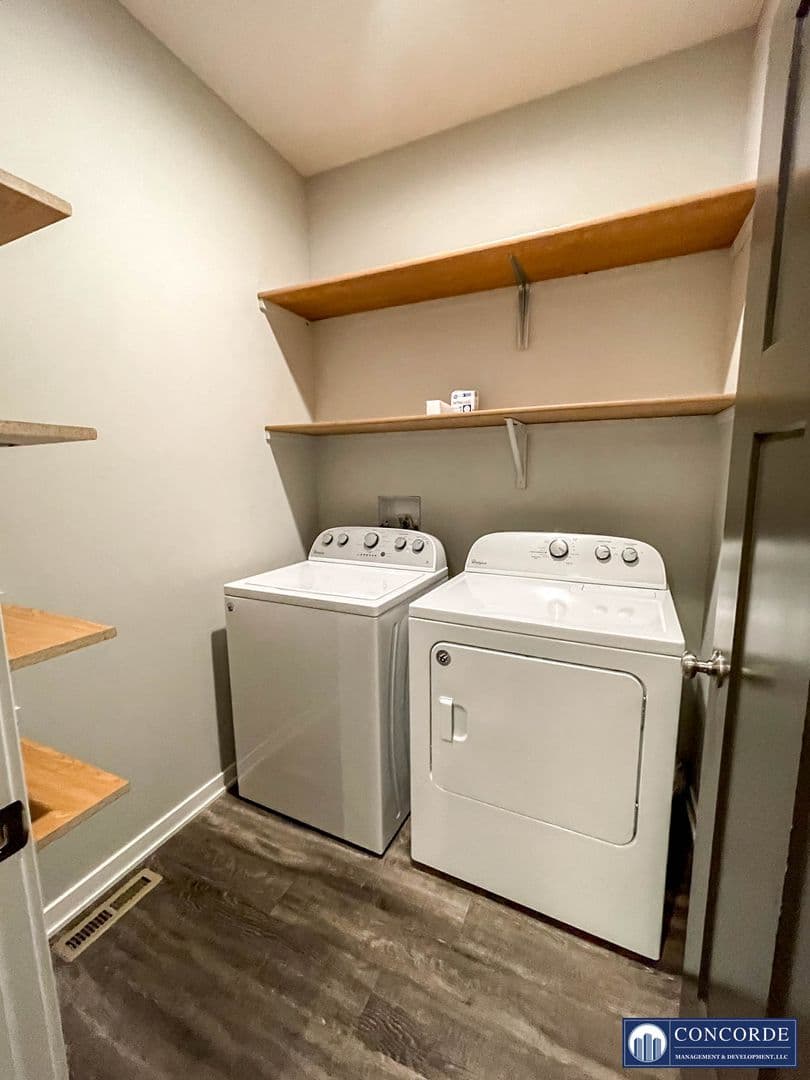 Lincoln Apartment: Yankee Woods Drive/S 78th St/Hacienda Drive