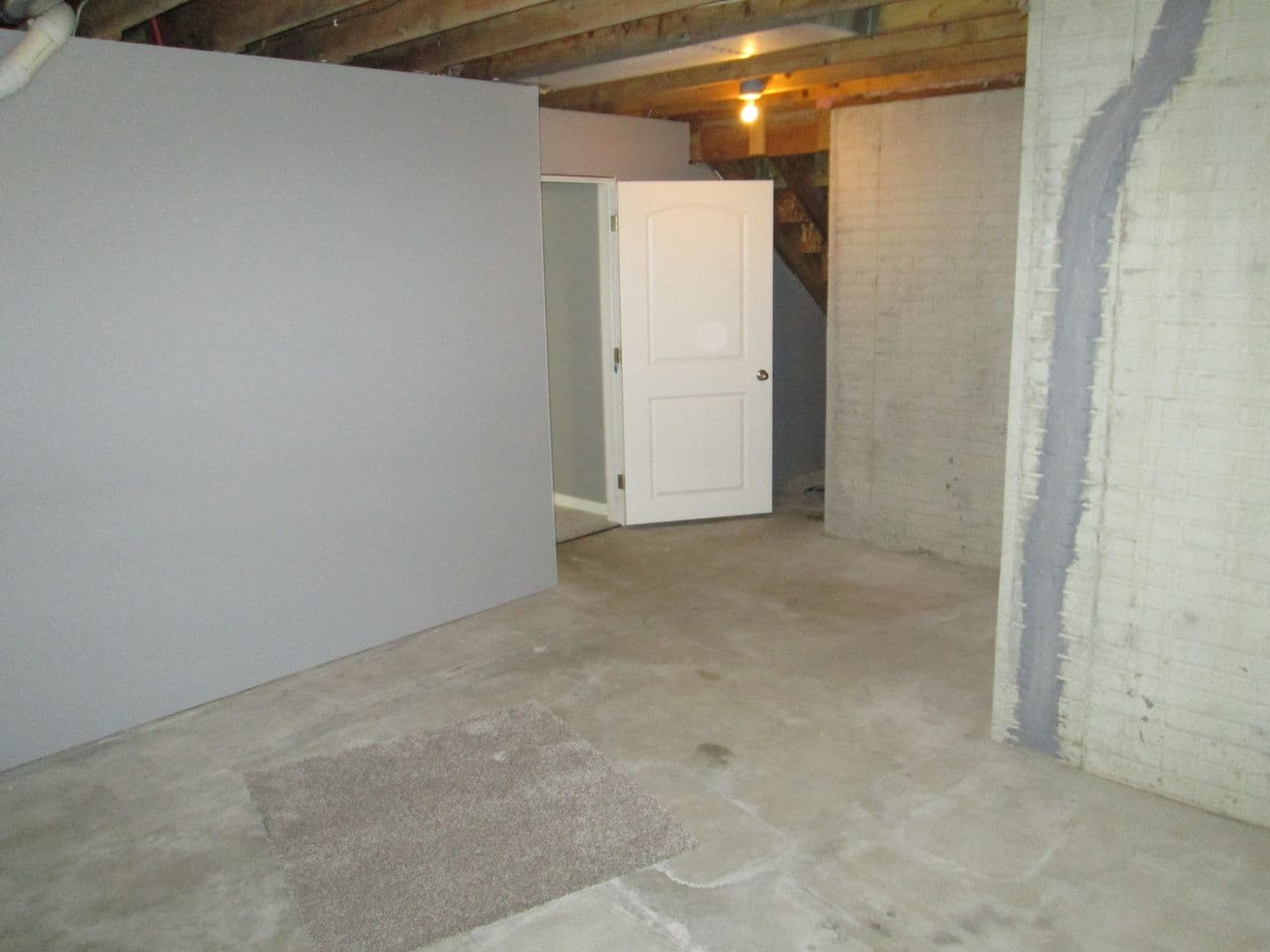 Lincoln Apartment: 6945
