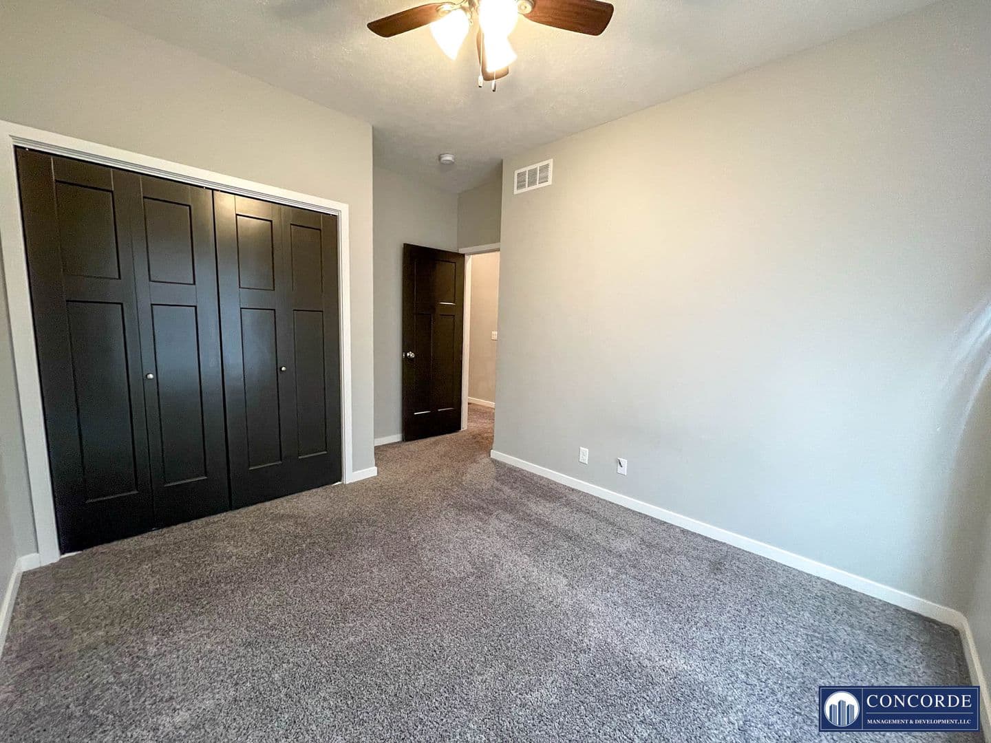 Lincoln Apartment: Yankee Woods Drive/S 78th St/Hacienda Drive