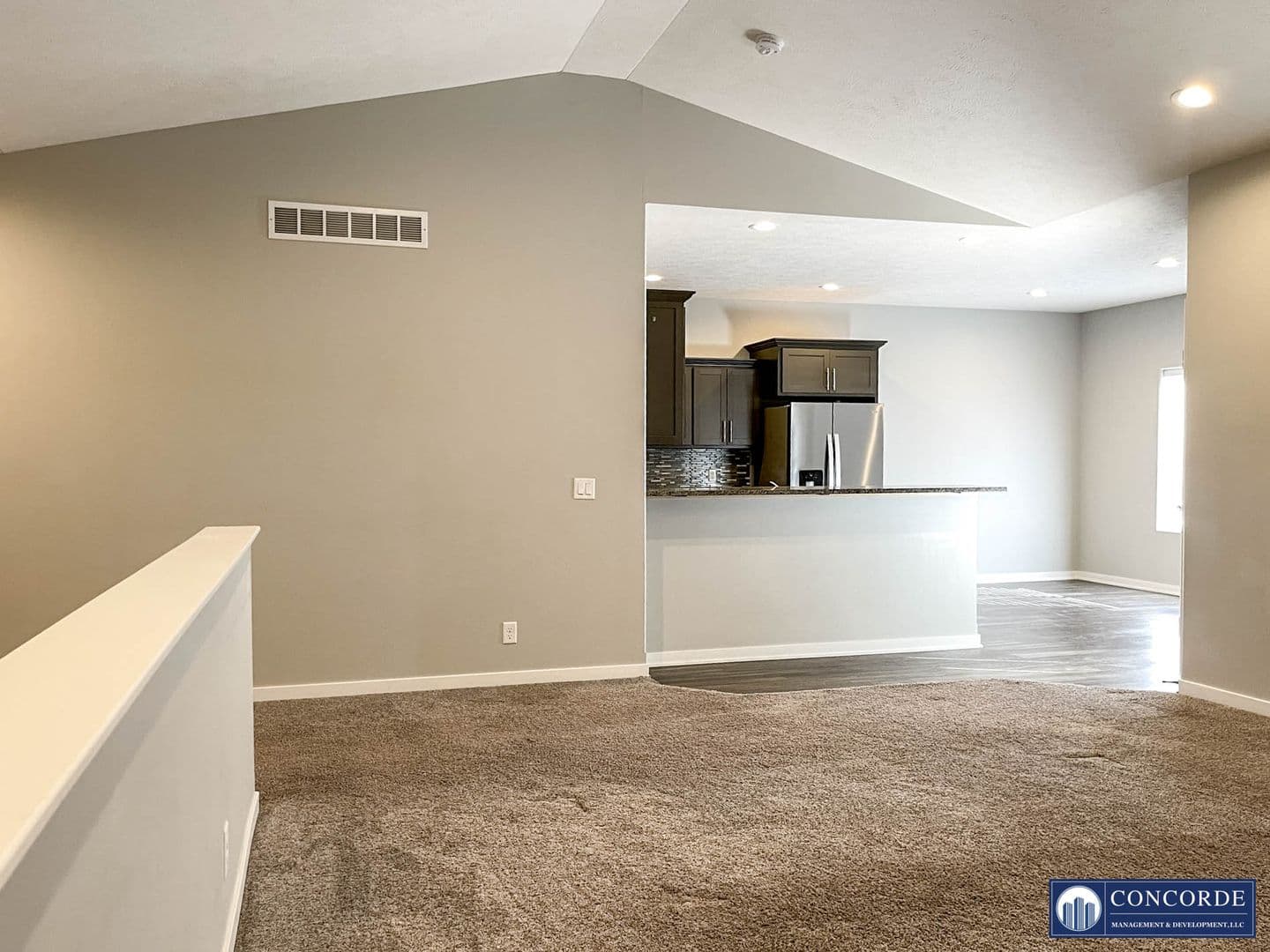 Lincoln Apartment: Yankee Woods Drive/S 78th St/Hacienda Drive